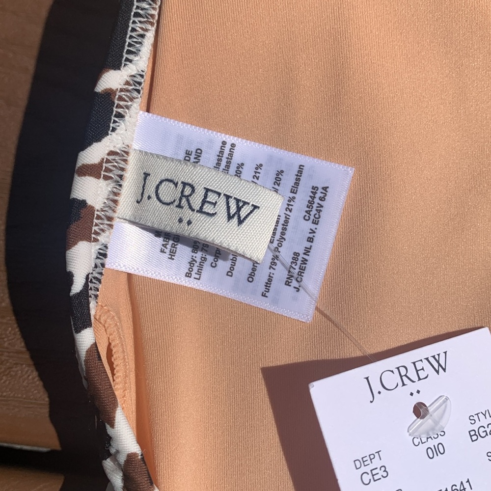 J.Crew NWT “Leopard ruffle french bikini top”Size M NEW style BG230 light lining - Picture 9 of 17